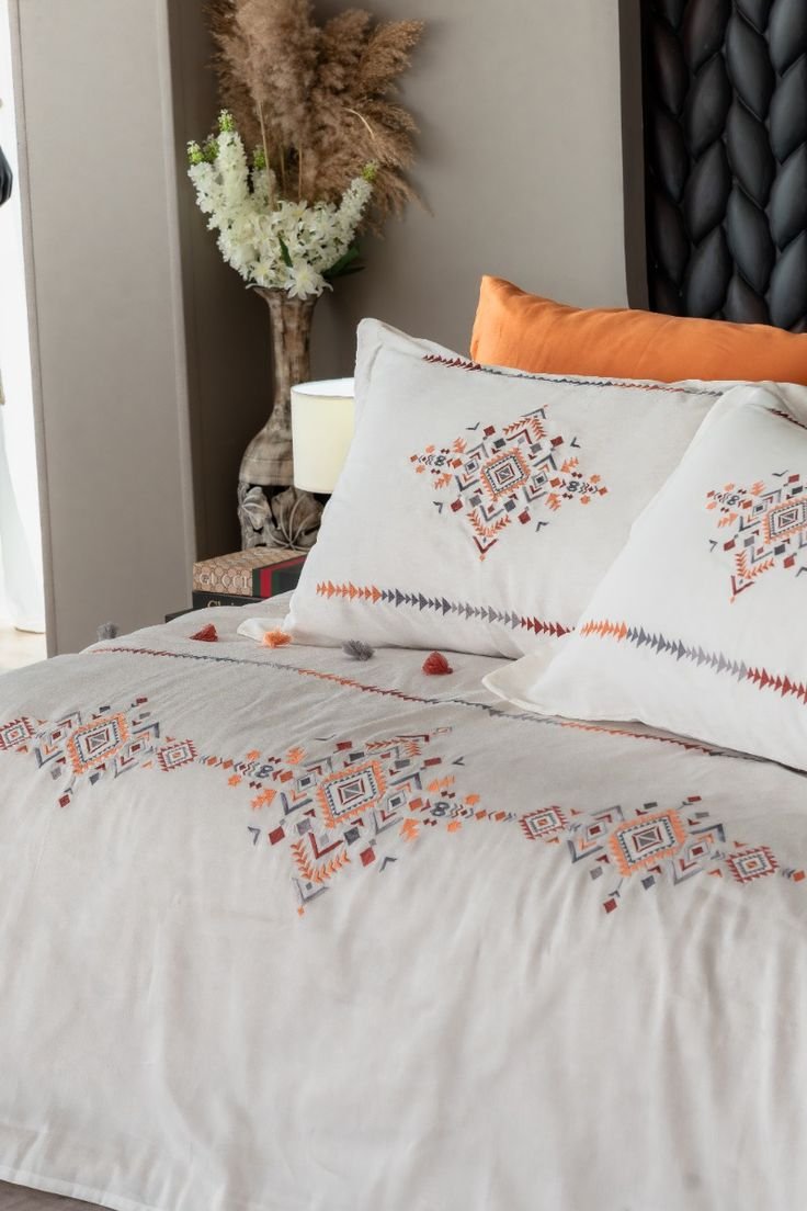 Jeté de lit décoratif brodé - Chambre - Frachdark Maroc